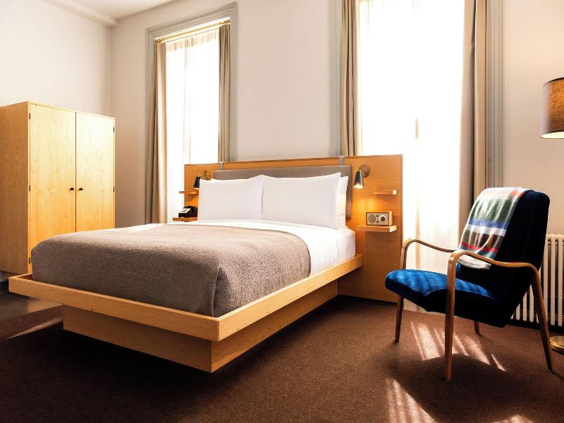 Hotel Kinsley image