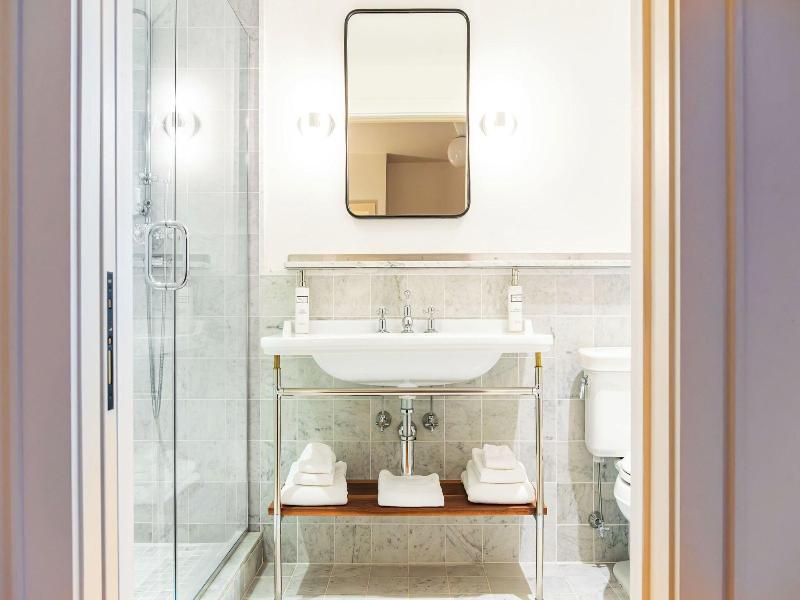 Hotel Kinsley image