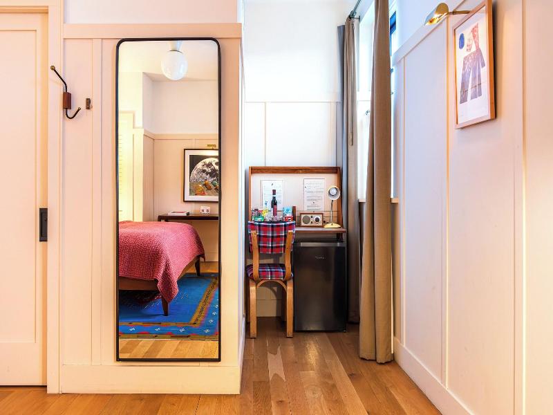 Hotel Kinsley image