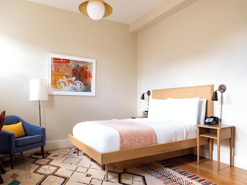 Hotel Kinsley image
