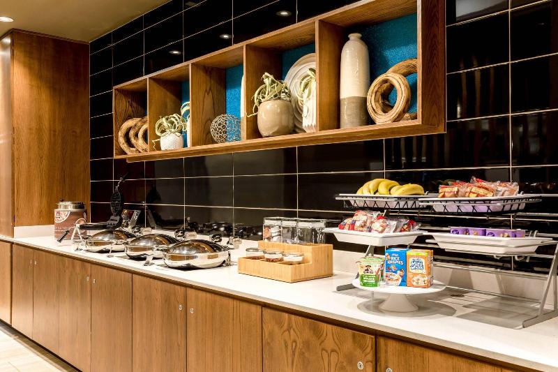 Springhill Suites By Marriott Tallahassee North image