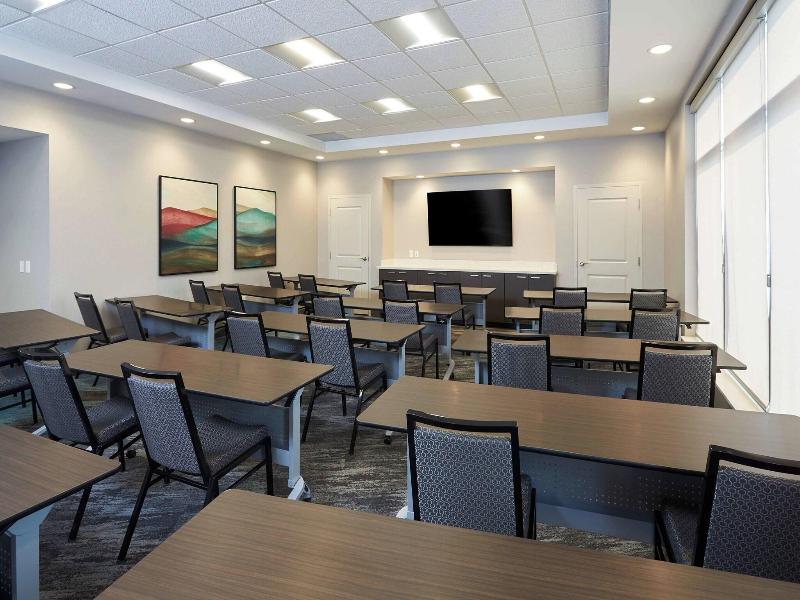 Towneplace Suites By Marriott Hamilton — photo 115