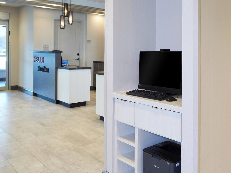 Towneplace Suites By Marriott Hamilton — photo 14