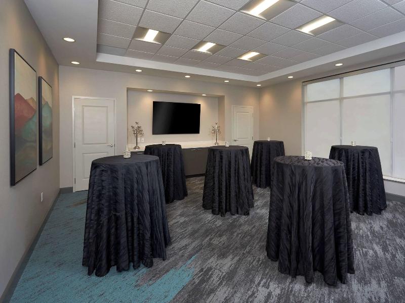 Towneplace Suites By Marriott Hamilton — photo 133