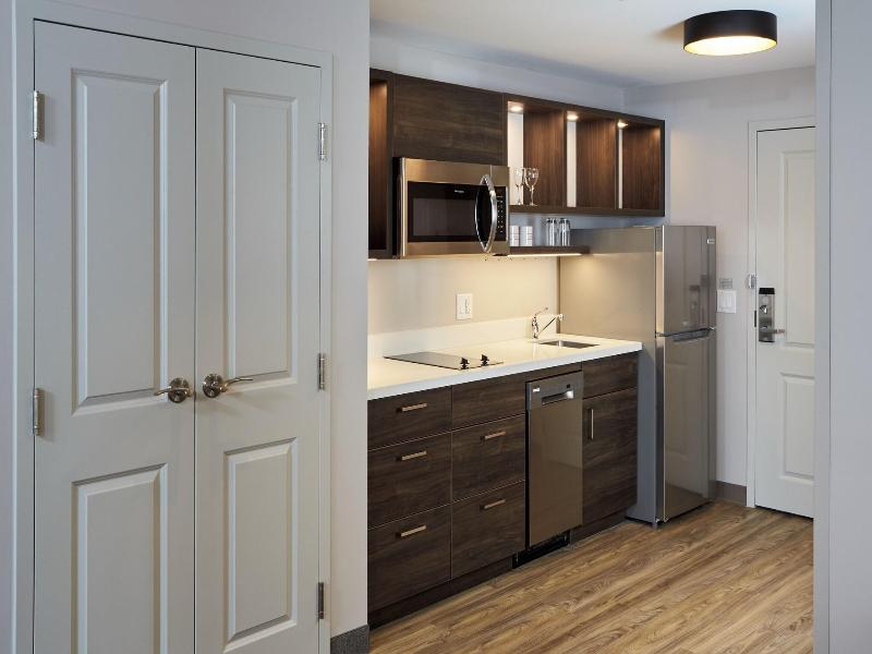 STUDIO KING SIZE BED — photo 21