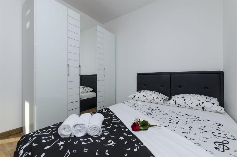 Apartments Lorenzo image