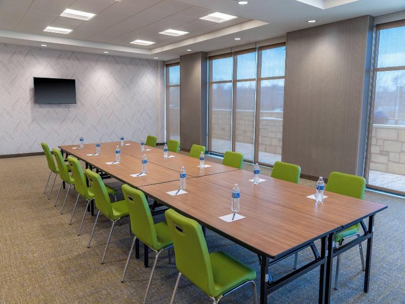 Springhill Suites By Marriott Overland Park Leawoo
