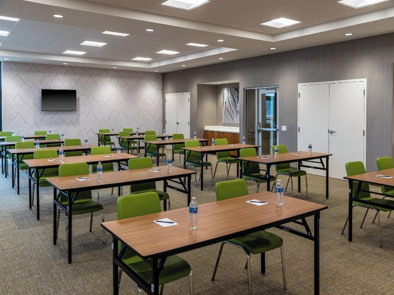 Springhill Suites By Marriott Overland Park Leawoo