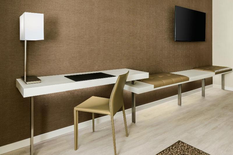 Ac By Marriott Portland Beaverton image