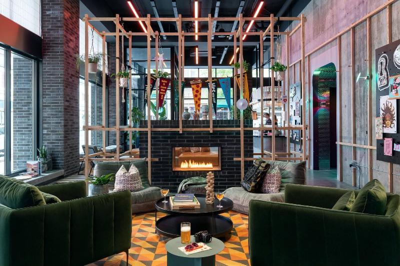Moxy Portland Downtown image