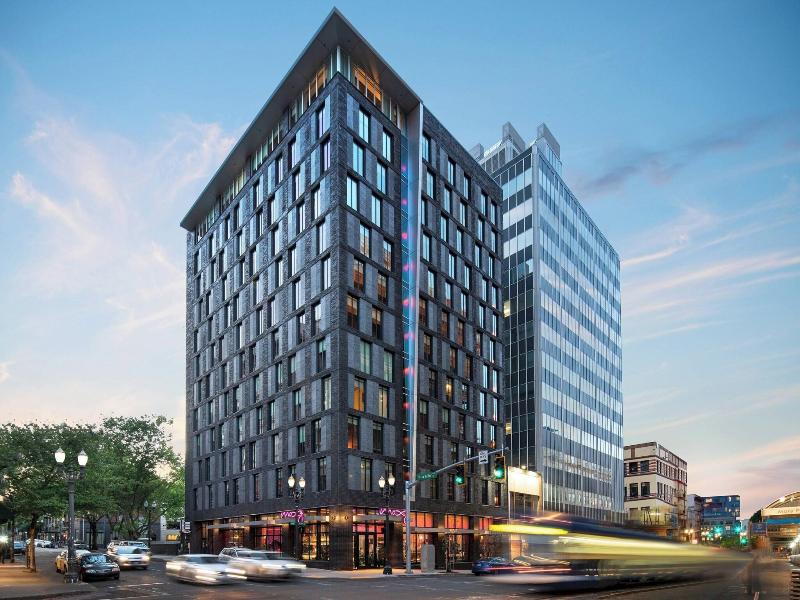 Moxy Portland Downtown image