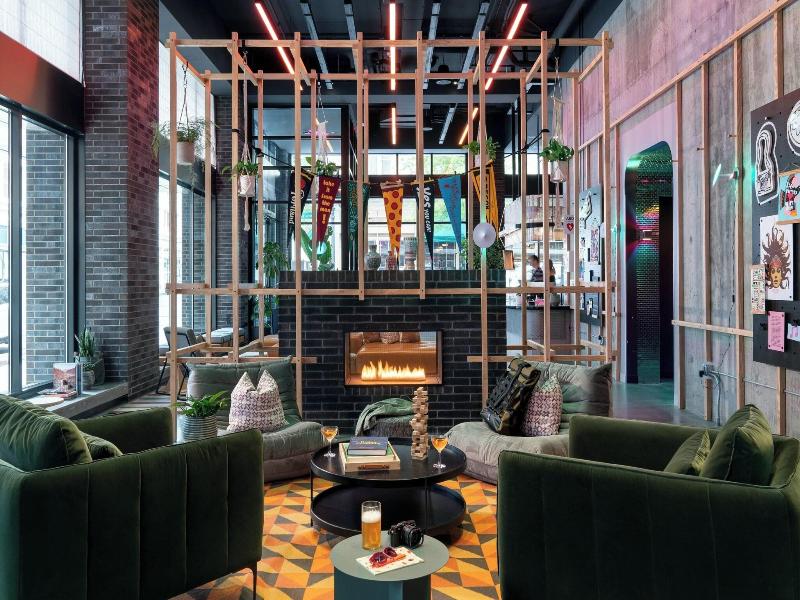 Moxy Portland Downtown image