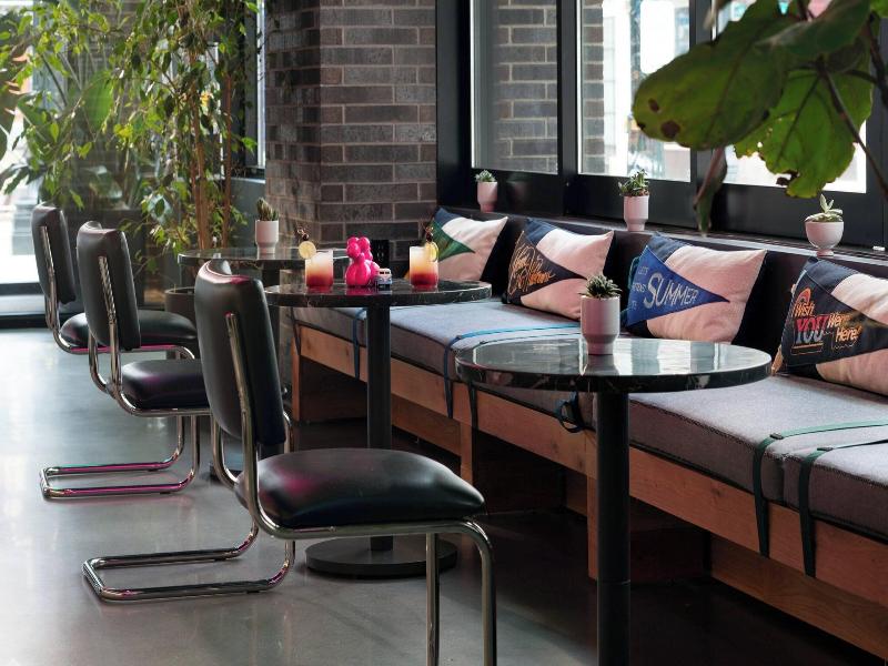 Moxy Portland Downtown image