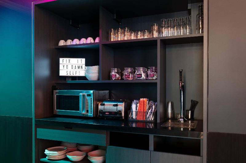 Moxy Portland Downtown image