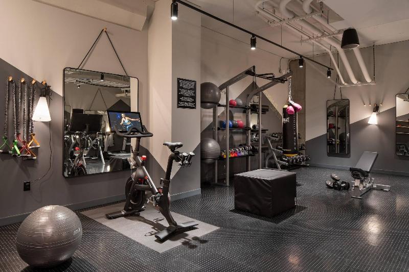 Moxy Portland Downtown image