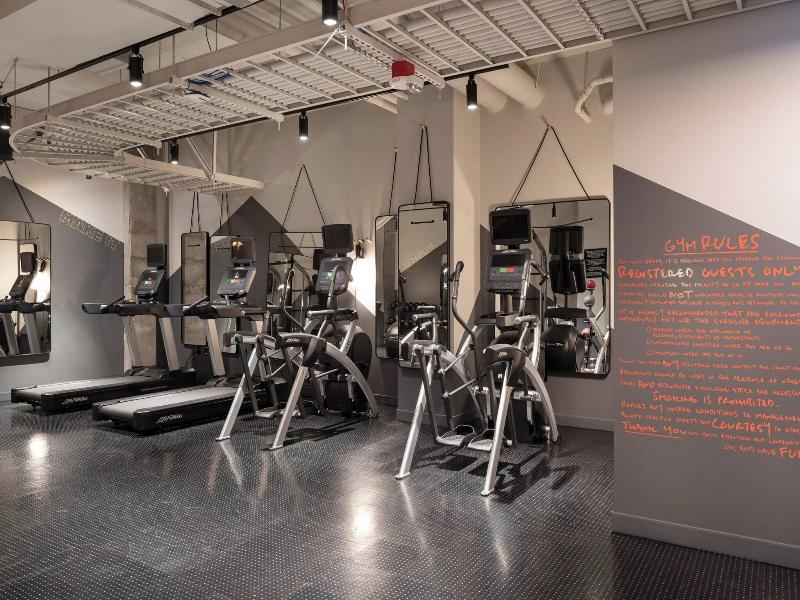 Moxy Portland Downtown image