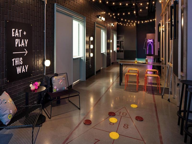 Moxy Portland Downtown image