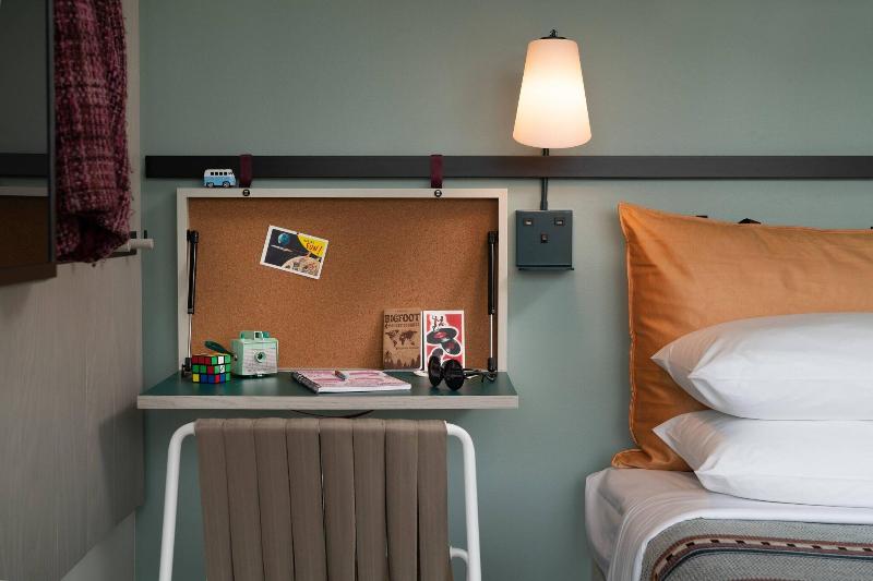 Moxy Portland Downtown image