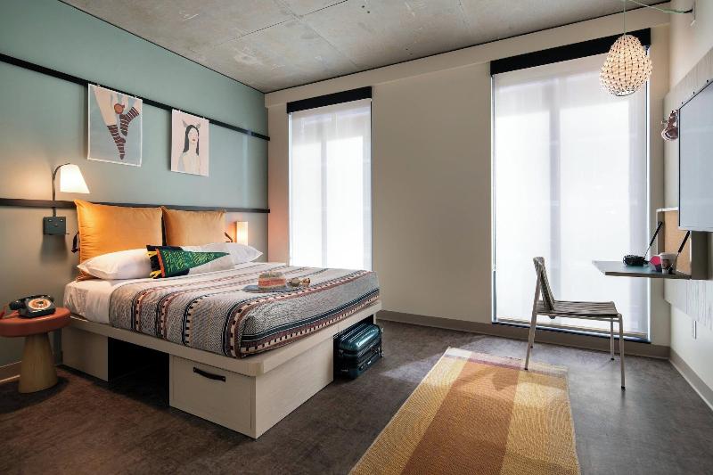 Moxy Portland Downtown image