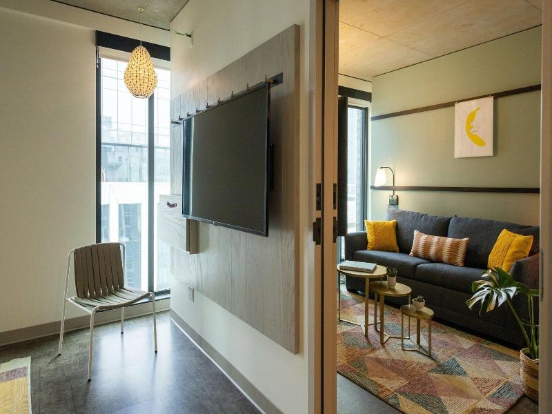 Moxy Portland Downtown image