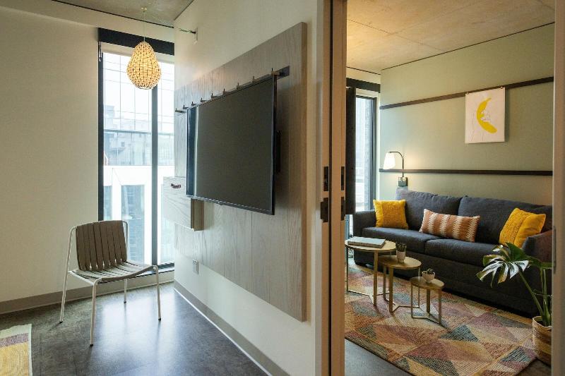 Moxy Portland Downtown image