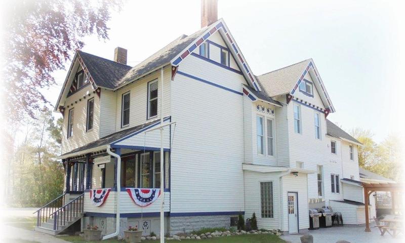 Lake Huron Lodge