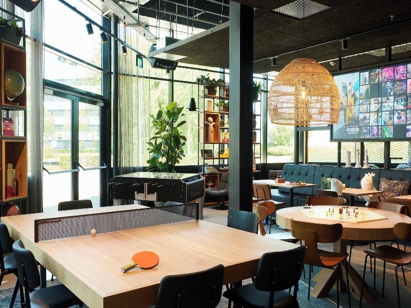 Moxy Amsterdam Schiphol Airport image