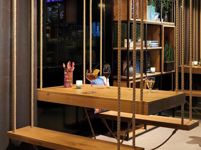 Moxy Amsterdam Schiphol Airport image