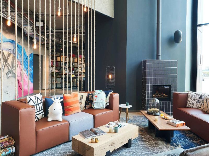 Moxy Amsterdam Schiphol Airport image