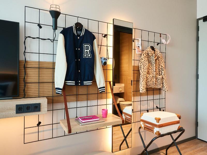 Moxy Amsterdam Schiphol Airport image
