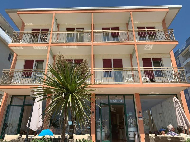 Hotel Karibe image