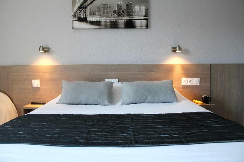 Bel Hotel image