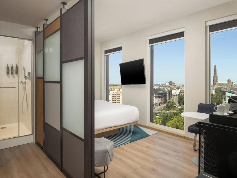 Aloft Strasbourg Etoile image
