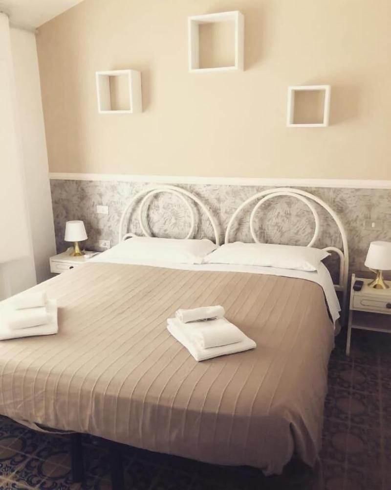Hotel La Villa image