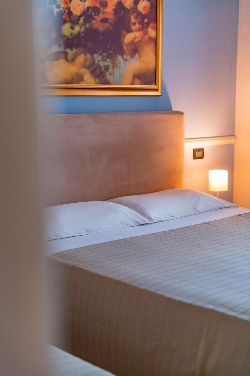 Hotel La Villa image