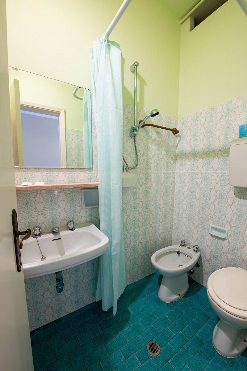 Hotel La Villa image