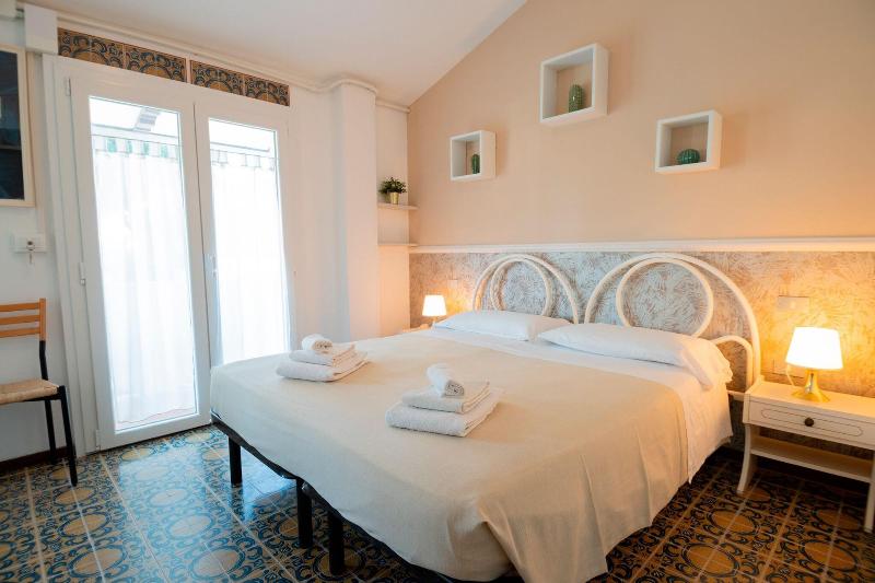 Hotel La Villa image