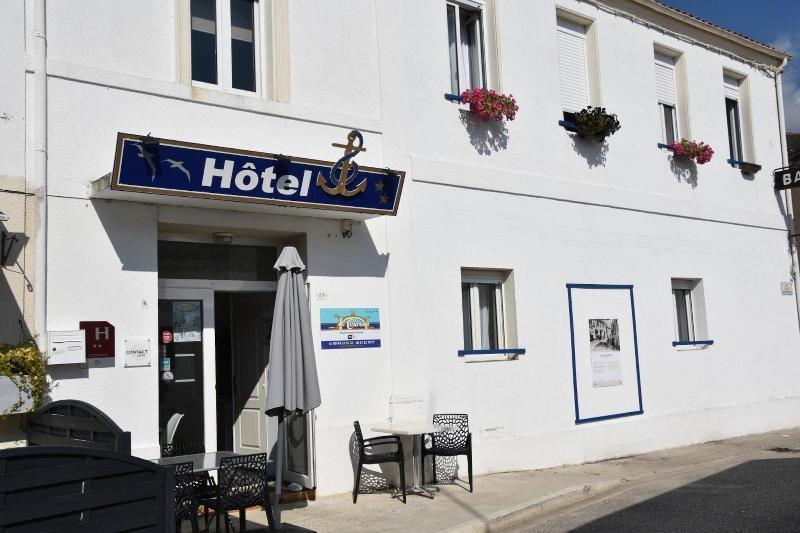 Hôtel Le Coureau image