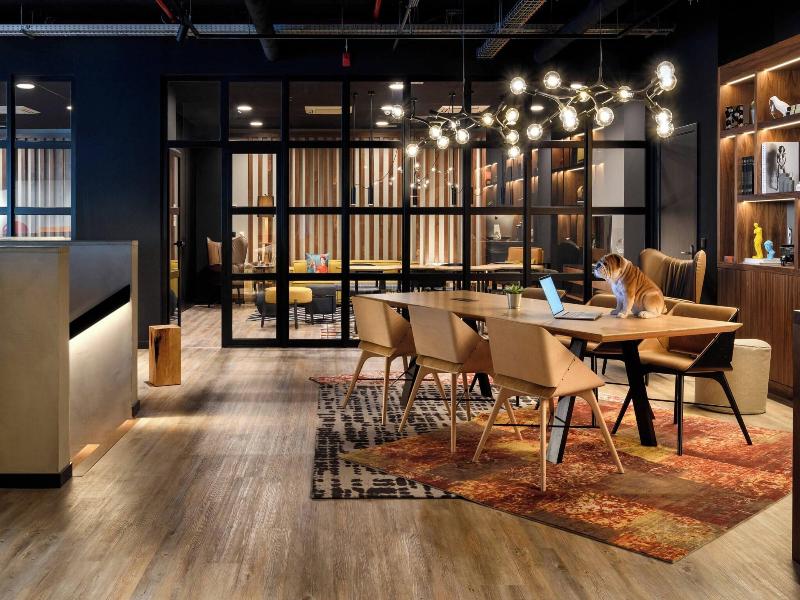 Moxy Lisboa Oriente image