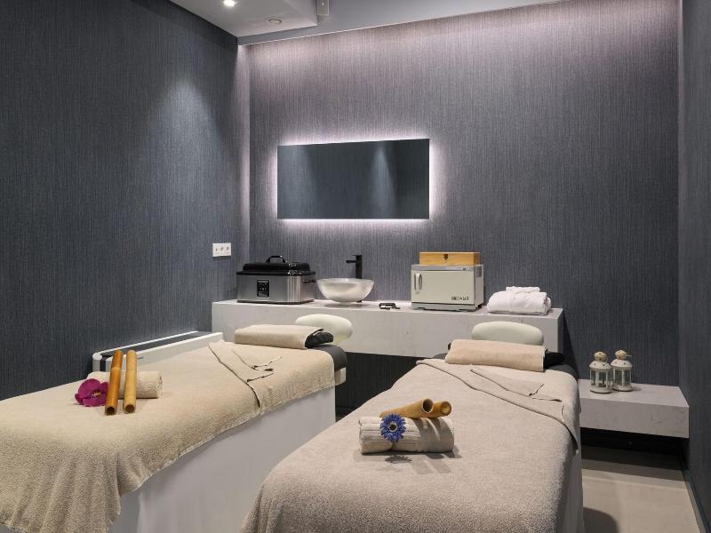 Moxy Lisboa Oriente image