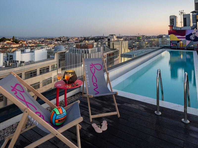 Moxy Lisbon City image