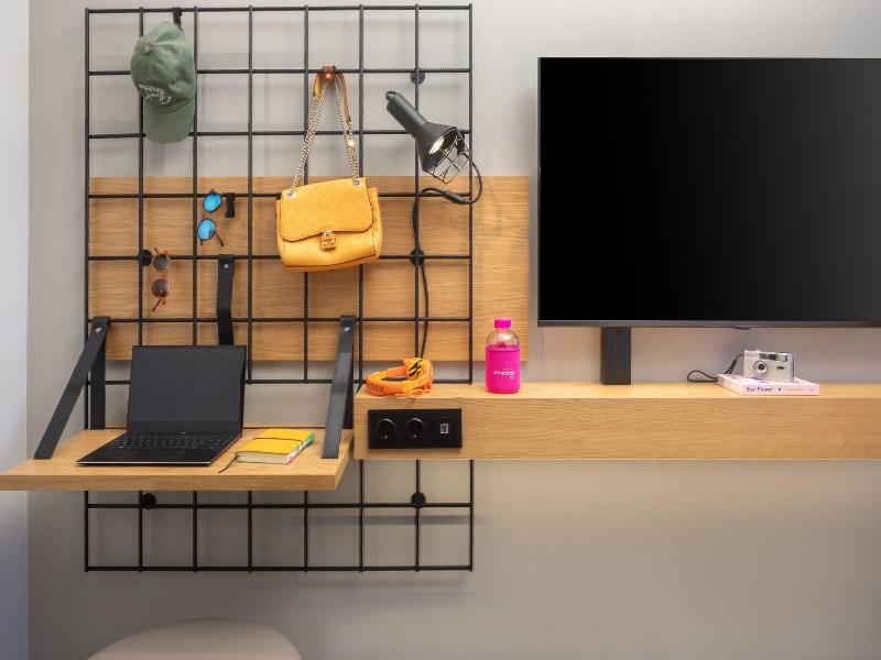 Moxy Lisbon City image
