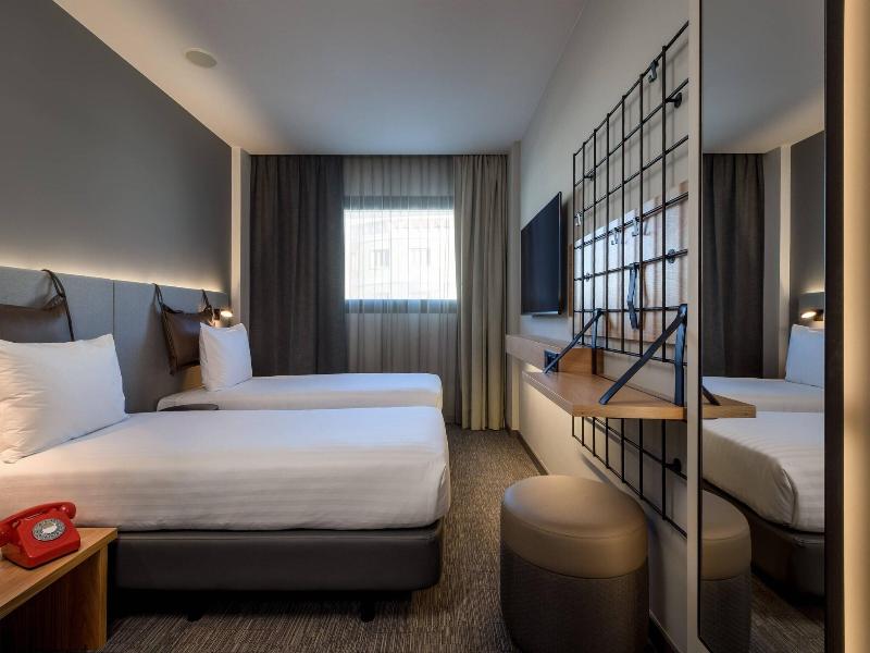 Moxy Lisbon City image