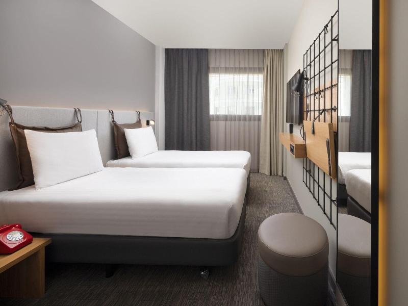 Moxy Lisbon City image