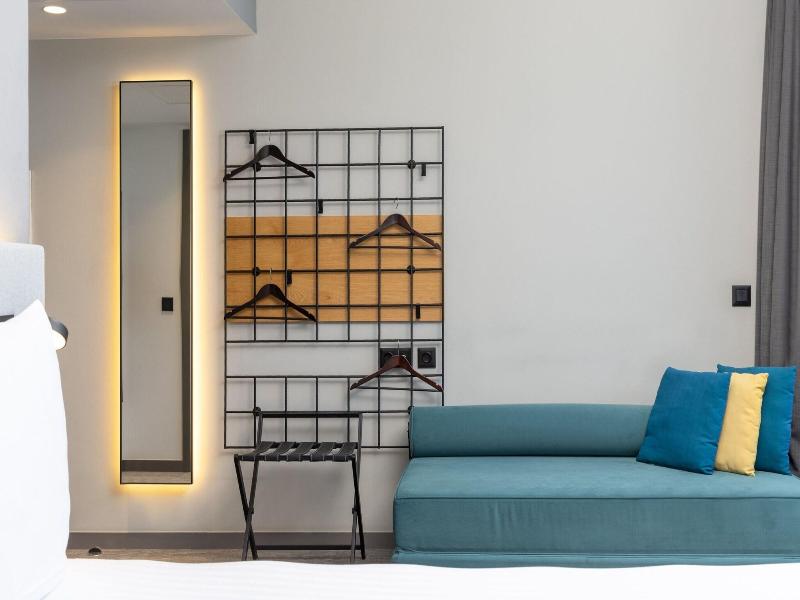 Moxy Lisbon City image