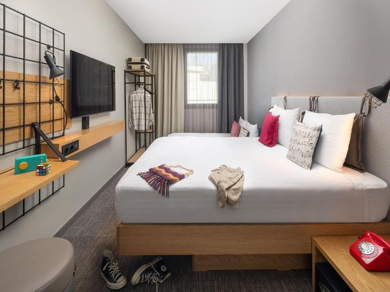 Moxy Lisbon City image