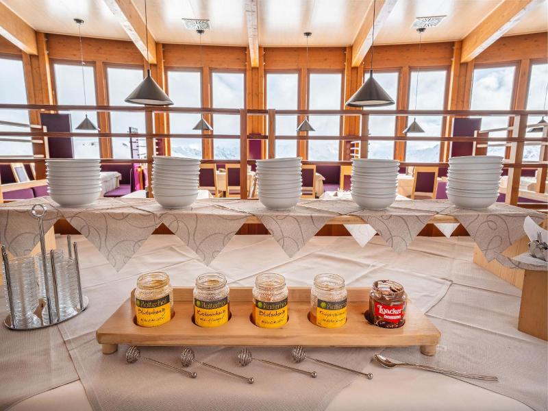 Glacier Hotel Grawand — general view