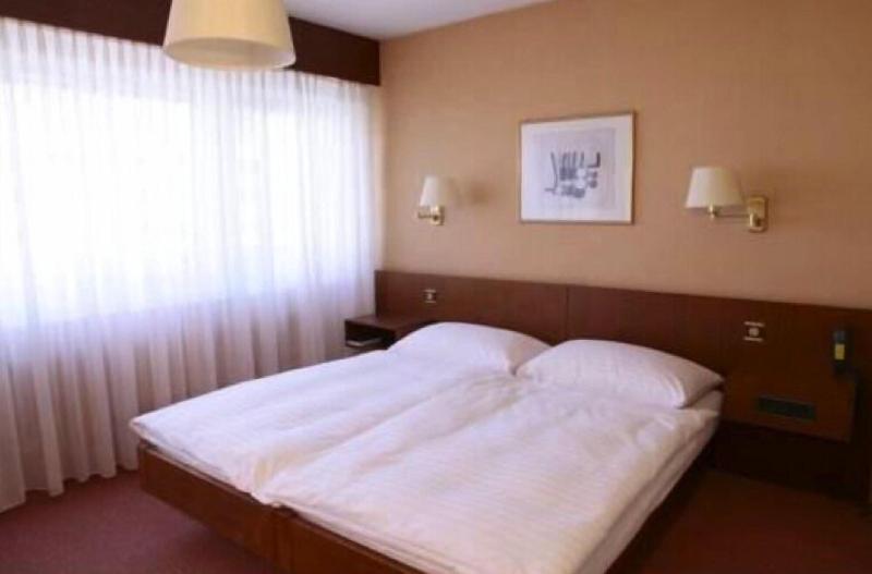 Hotel De La Poste image