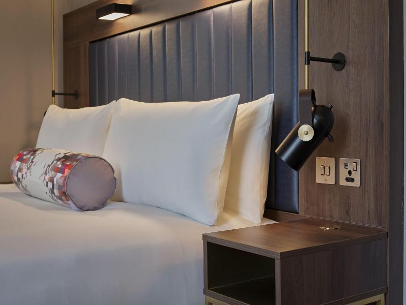 Aloft Birmingham Eastside image