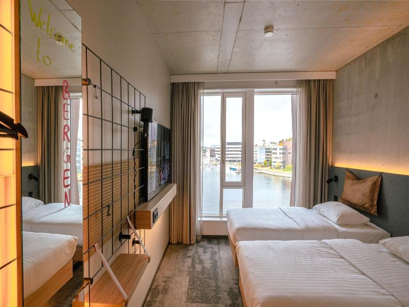Moxy Bergen image